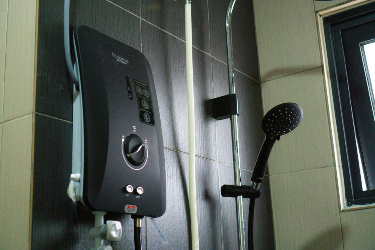 Tamu Place 3-Bedroom Serviced Apartment With Pool Kuala Terengganu Luaran gambar